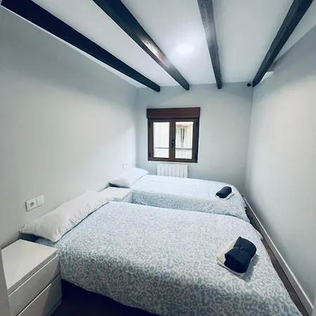 Apartamento En Pleno Centro De 4 Personas *